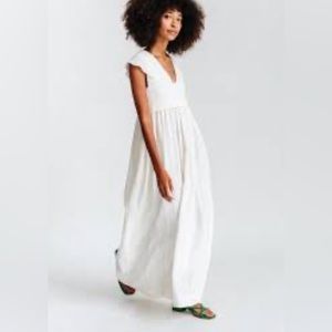 Mirth Caftan Great condition White Cotton Maxi Dress size Small!